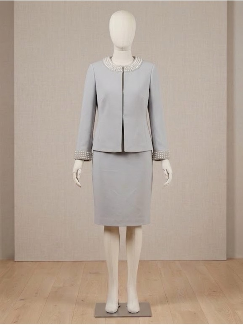 Tahari Light Gray Suit